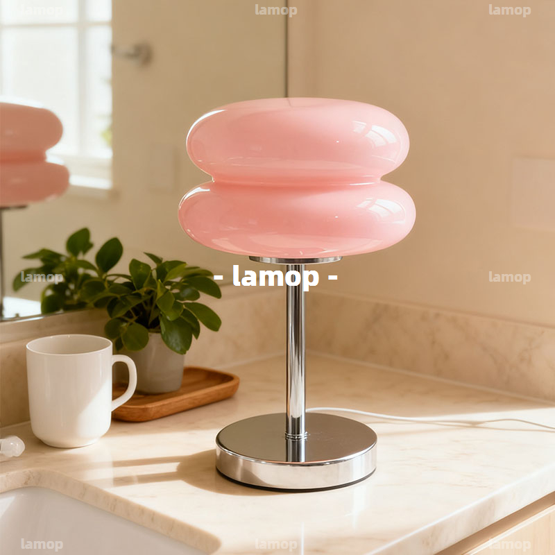 Cream Retro Bedside Table Lamp - огляд і ціна Lighting Decoration In Bedroom
