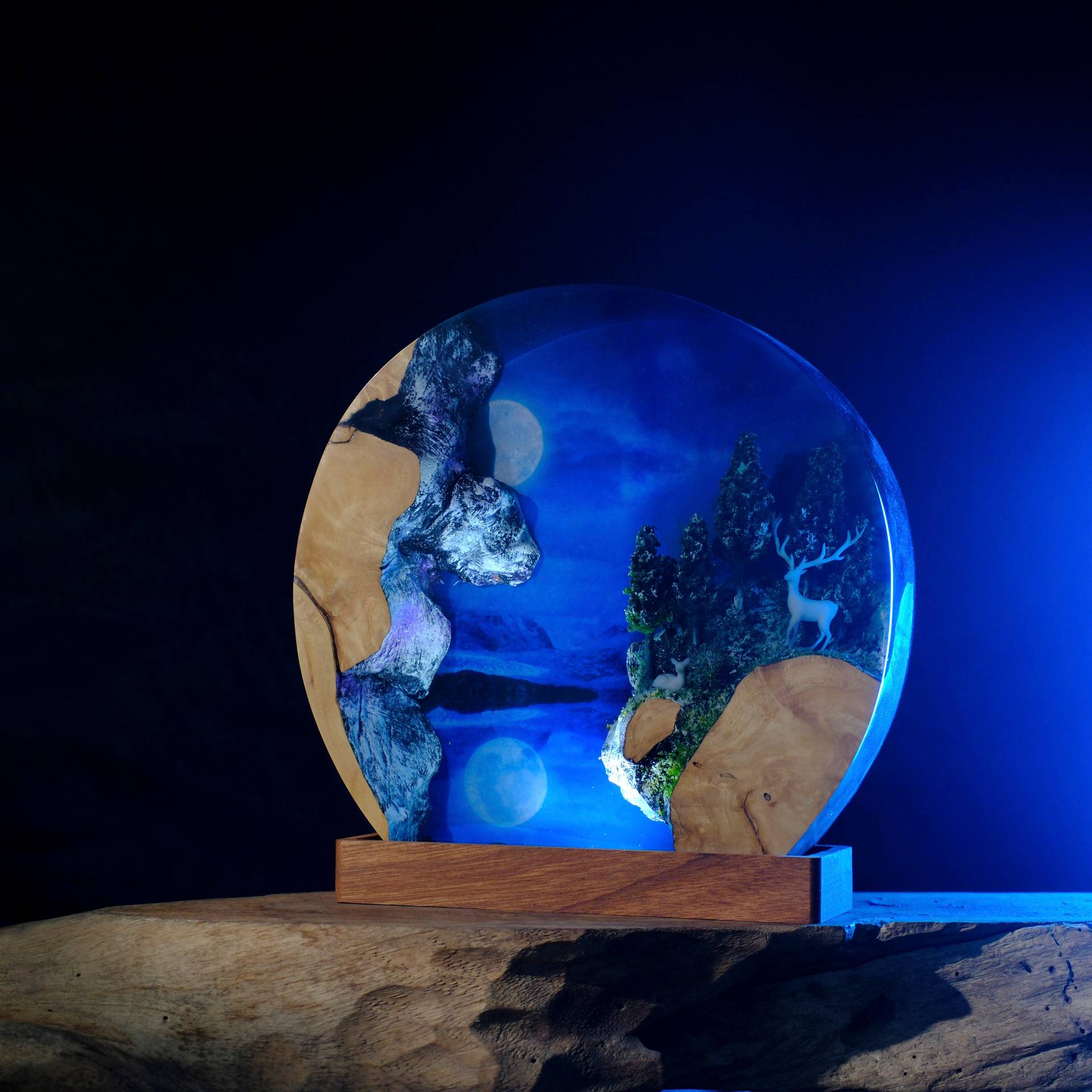 Customized Items Resin Table L - огляд і ціна Lighting World Decor