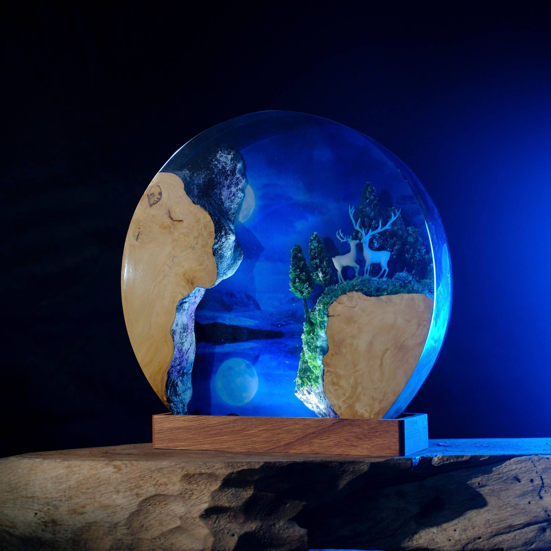Customized Items Resin Table L - огляд і ціна Lighting World Decor